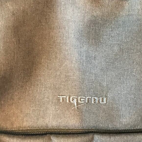 Tigernu Padded Laptop Backpack - Picture 3 of 5